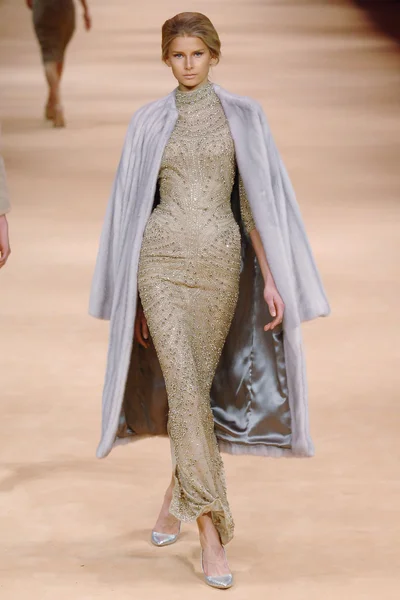 Look 48